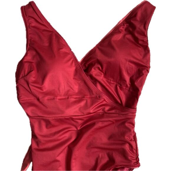 NEW Macie Faux Wrap Side Tie One Piece Swimsuit SZ M Color Block Red Pink Cupshe - Picture 8 of 9
